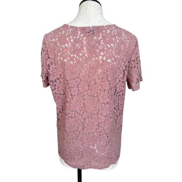 Grayson Dusty Rose Lace Short Sleeve Top Front is Lined Size Medium - Picture 3 of 12